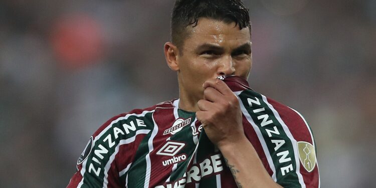 Thiago Silva pode voltar ao Fluminense após abertura de conversas com o clube