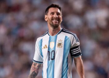 Messi marca contra a Islândia e quebra recorde pela Argentina
