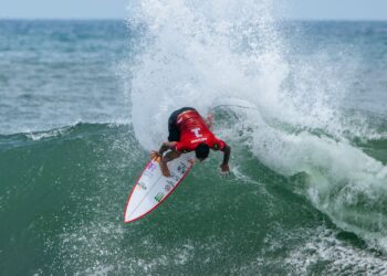 Medina venceu Jack Robinson e avançou às quartas de final da etapa de El Salvador
