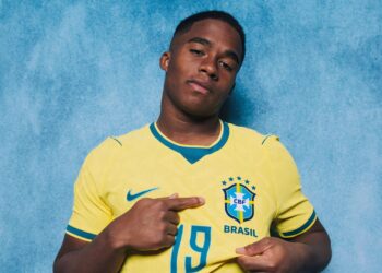 Endrick foi um dos nomes mais pedidos pelos torcedores durante Brasil x Marrocos