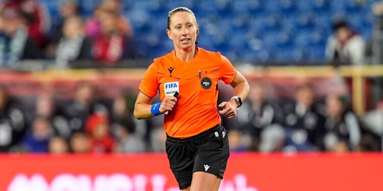 Tori Penso liderará o primeiro trio totalmente feminino do Mundial de 2026