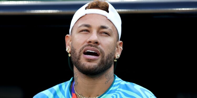 Neymar segue recuperação nos Estados Unidos e desfalca o Brasil contra o Haiti