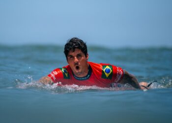 Gabriel Medina é eliminado após tentativa de virada emocionante na etapa de Saquarema da WSL