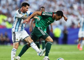 Argélia formalizou reclamação à Fifa após lance envolvendo Messi na derrota para a Argentina