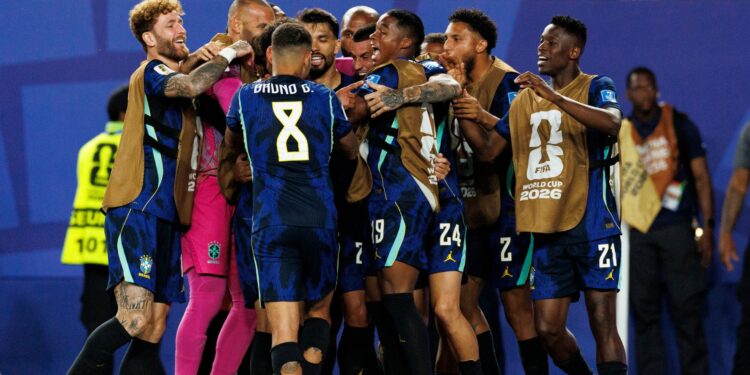 Brasil busca confirmar a liderança do Grupo C para manter sua base e ganhar vantagem na Copa do Mundo