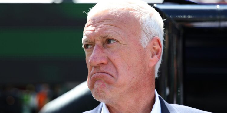 França intensifica preparação após alerta de Deschamps para duelo contra o Iraque