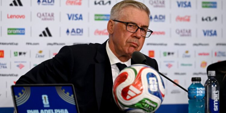 Ancelotti avalia alternativas para o duelo contra a Escócia