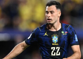 Martinelli se coloca &agrave; disposi&ccedil;&atilde;o para assumir a vaga de Raphinha na Sele&ccedil;&atilde;o Brasileira