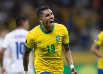 Raphinha se pronuncia após lesão na coxa direita e promete voltar o mais rápido possível