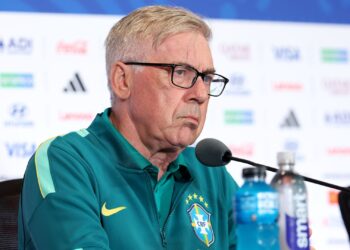 Carlo Ancelotti define os titulares para o confronto decisivo contra a Esc&oacute;cia