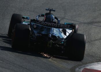 Russell comemora a pole na &Aacute;ustria ap&oacute;s a confirma&ccedil;&atilde;o da dire&ccedil;&atilde;o de prova