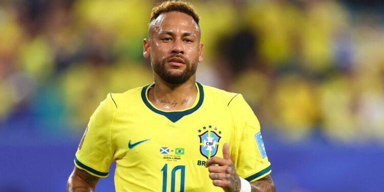 Neymar deve começar no banco contra o Japão