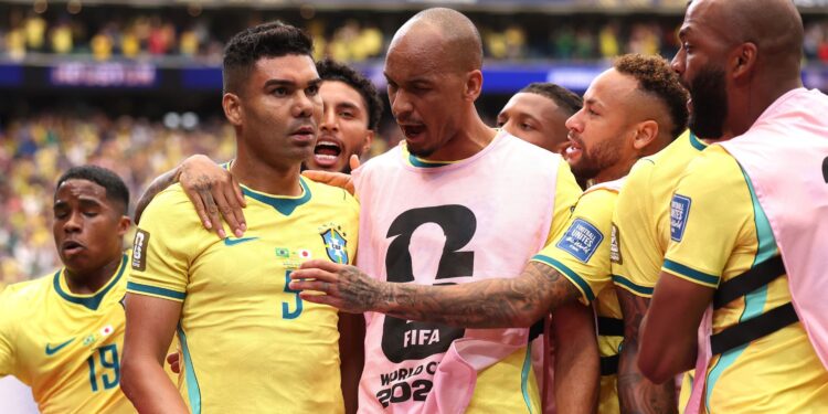 Casemiro comemora o gol do Brasil e revela o pedido de Ancelotti que ajudou a construir a virada sobre o Japão