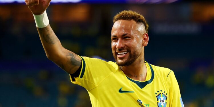 Neymar voltou a provocar Joachim Klement após a eliminação da Holanda na Copa do Mundo