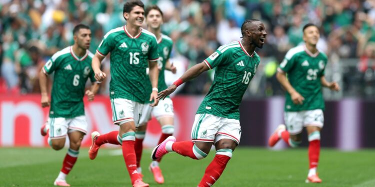 México x Equador decide vaga nas oitavas de final da Copa do Mundo nesta terça-feira