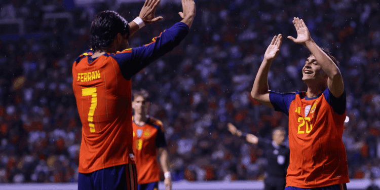 Espanha desembarca para a Copa do Mundo de 2026 embalada por uma marca impressionante com 30 partidas consecutivas sem derrota.