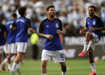 Argentina confirma retorno de Messi e prepara mudanças para amistoso