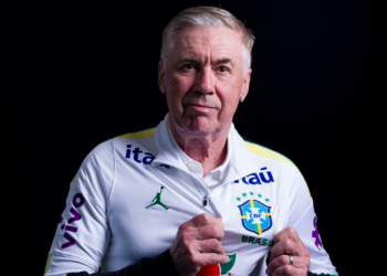 A seleção realizou nesta quinta seu último treino antes do duelo contra o Haiti. O técnico Ancelotti deixa em suspense sobre a equipe titular.
