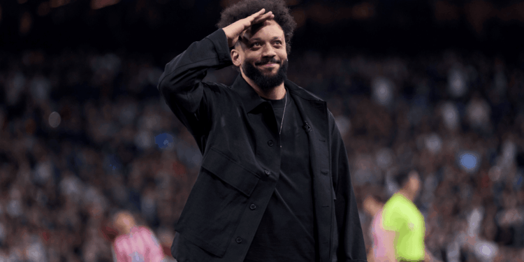 Marcelo é retirado pela polícia após protestos na abertura da Copa do Mundo