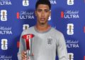 Bellingham quebra recorde em empate da Inglaterra na Copa do Mundo