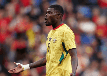 Acusado de estupro, Partey &eacute; barrado no Canad&aacute; e fica fora da estreia de Gana.