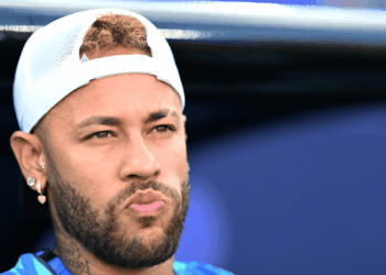 Neymar segue em recuperação de lesão na panturrilha e presença contra o Haiti ainda é incerta.