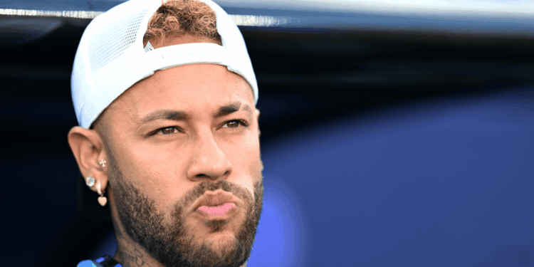 Neymar segue em recuperação de lesão na panturrilha e presença contra o Haiti ainda é incerta.