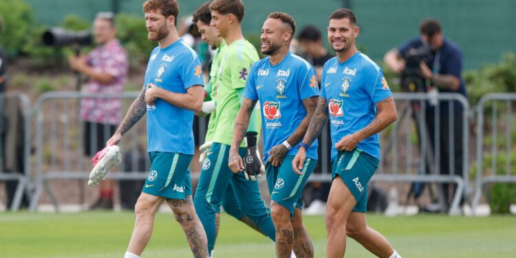 Brasil realiza último treino antes do jogo contra o Japão
