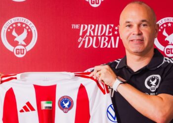 Iniesta inicia carreira como treinador após ser anunciado pelo Gulf United, dos Emirados Árabes Unidos