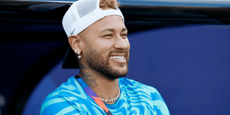 Neymar participou de atividades físicas em campo pela primeira vez desde a apresentação do Brasil para a Copa do Mundo de 2026.