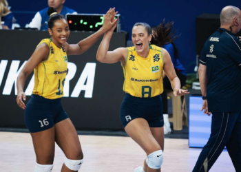 Brasil venceu a Fran&ccedil;a por 3 sets a 0, em partida v&aacute;lida pela segunda semana da competi&ccedil;&atilde;o, disputada em Ancara, na Turquia.