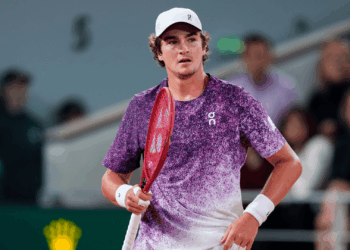 João Fonseca está na semifinal de duplas do ATP 500 de Halle, o brasileiro e o alemão Daniel Altmaier, ganharam por por 2 sets a 0.
