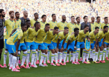 Motivo científico e valores das chuteiras rosas que dominam a Copa; Por que Messi e CR7 não usam?