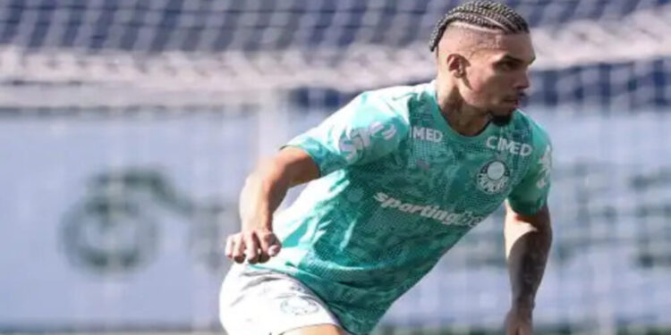 Palmeiras altera data de apresentação, mas elenco já realiza atividades