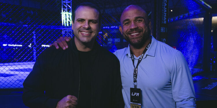 Renato Junqueira e Rafael Feijão durante o LFA 234, realizado no último fim de semana em Cajamar (SP) - Foto: LFA Brasil