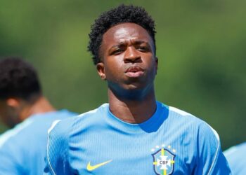 Vini Jr em treino da Seleção Brasileira