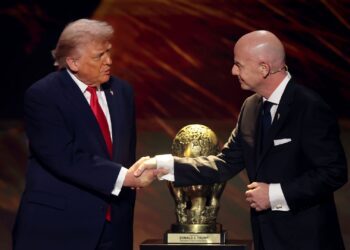 Pol&ecirc;micas fora dos gramados seguem rondando a Copa do Mundo
