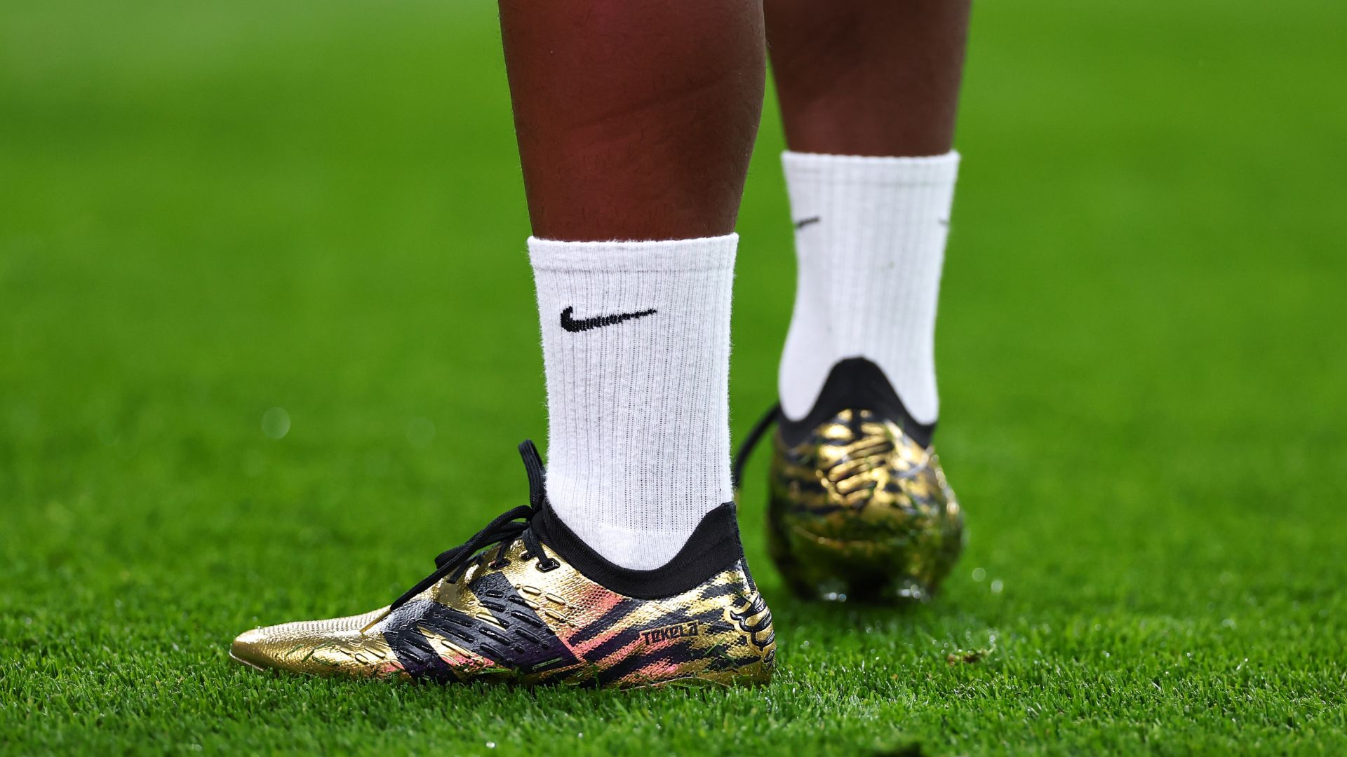 Endrick &eacute; patrocinado pela New Balance e veste Nike na Sele&ccedil;&atilde;o
