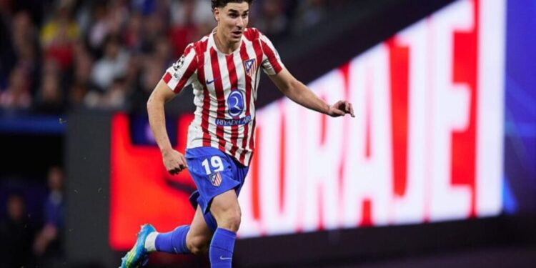De ídolo a traidor: revolta da torcida do Atlético de Madrid contra Julián Álvarez vira fogo