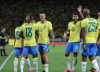 Jogadores da Seleção Brasileira contra o Panamá