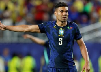 Casemiro durante jogo do Brasil