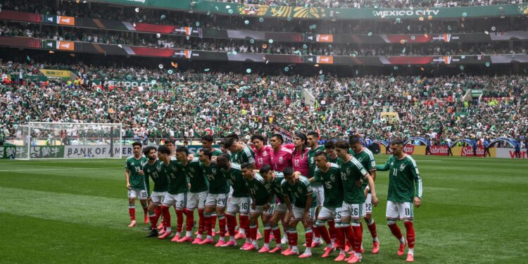 Copa do Mundo teve sua estreia no México