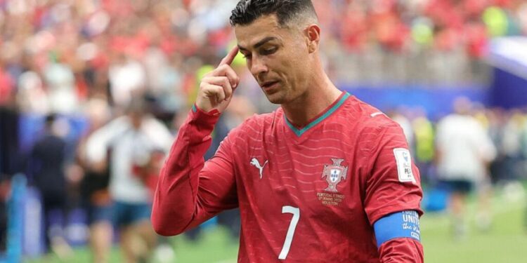 Cristiano Ronaldo vira estopim de duas polêmicas após estreia de Portugal na Copa