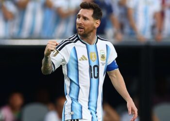 Messi comemorando gol da Argentina