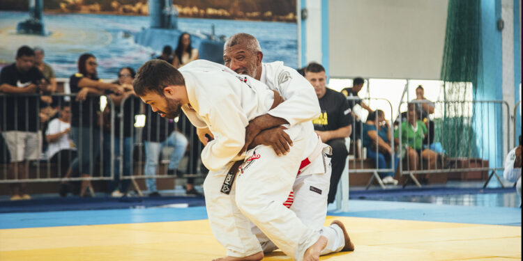 Evento reuniu alunos de jiu-jitsu inclusivo - Foto: Iso/Divulgação