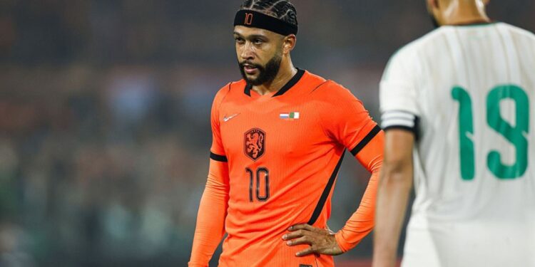 Memphis durante jogo da Holanda