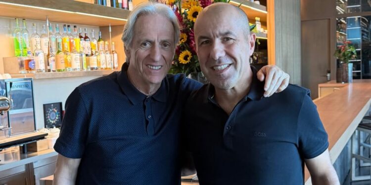 Leonardo Jardim ao lado de Jorge Jesus