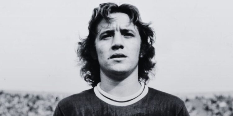 João Leiva Campos Filho, o eterno Leivinha, aos 76 anos. Considerado um dos maiores ídolos da história alviverde, morre nesta quinta feira, 4.