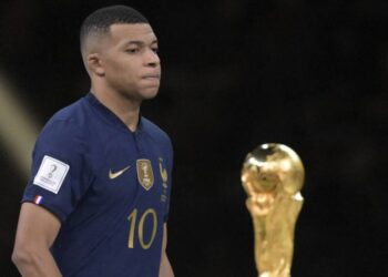 Cobrado por Dembélé e pressionado no Real: Mbappé chega à Copa com mais peso do que nunca