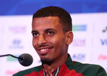 Azzedine Ounahi, meia de Marrocos, em coletiva